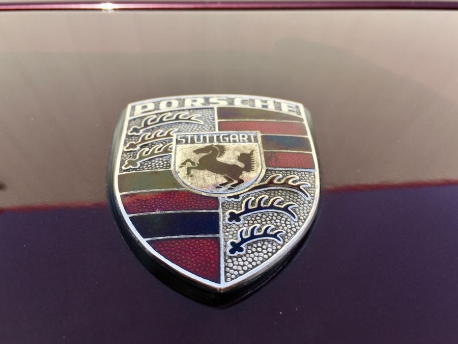 Логотип Porsche 944 S2 Red Pearl 1990 года  (фото 34 из 86)